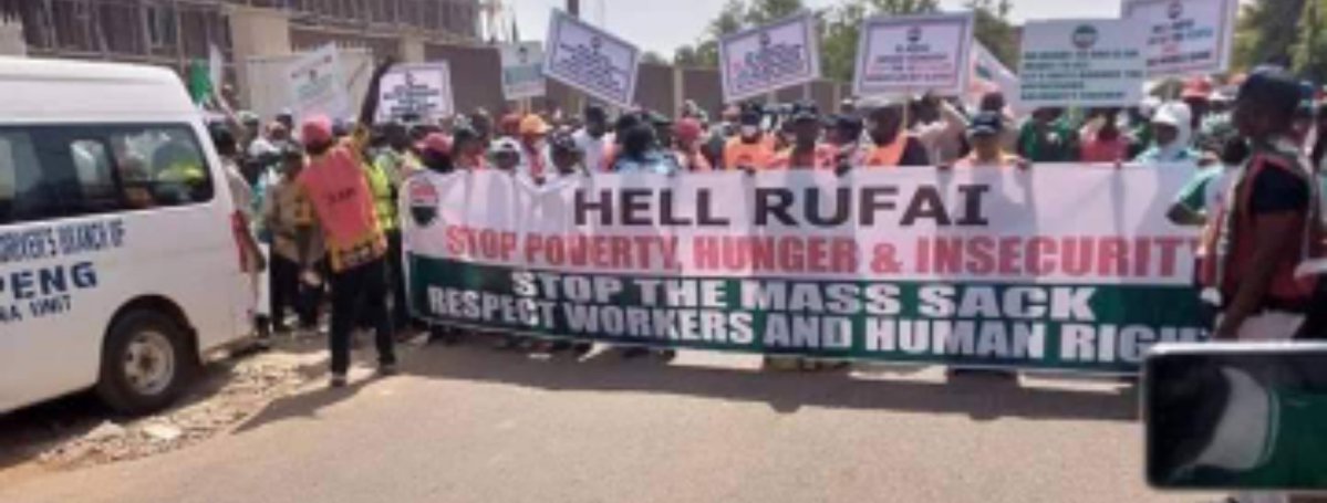 Protesting Kaduna Workers Rename Governor Nasir El-Rufai 'Hell Rufai' ~ OsazuwaAkonedo
